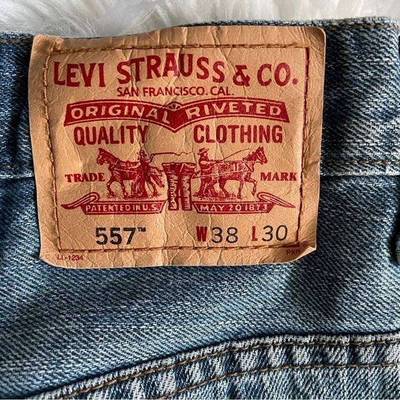 Levi’s 557 men’s 100% cotton relaxed boot cut fit blue jeans size 38 x 30 - Picture 4 of 9